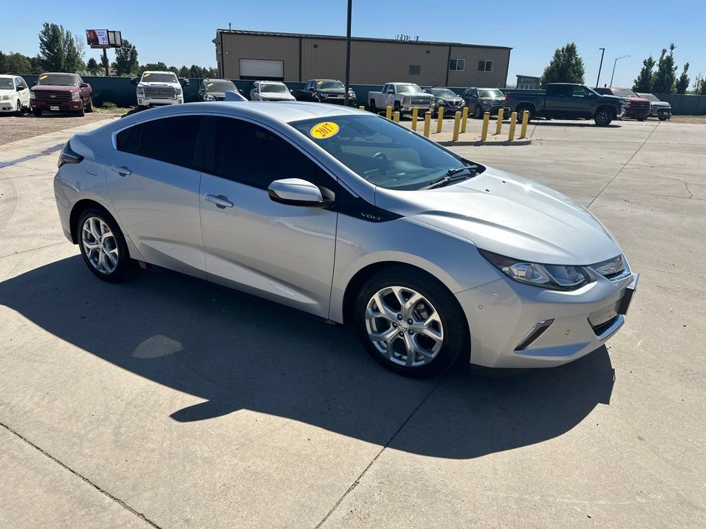 Used 2017 Chevrolet Volt Premier w/ Driver Confidence II Package FWD image 34
