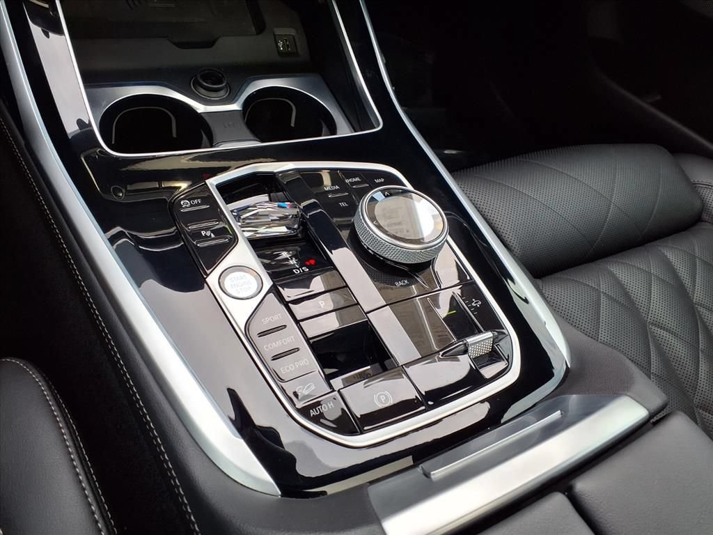Used 2023 BMW X7 xDrive40i w/ Executive Package AWD/4WD image 24