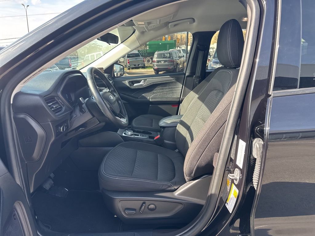 Used 2023 Ford Escape Active w/ Tech Pack #2 image 15