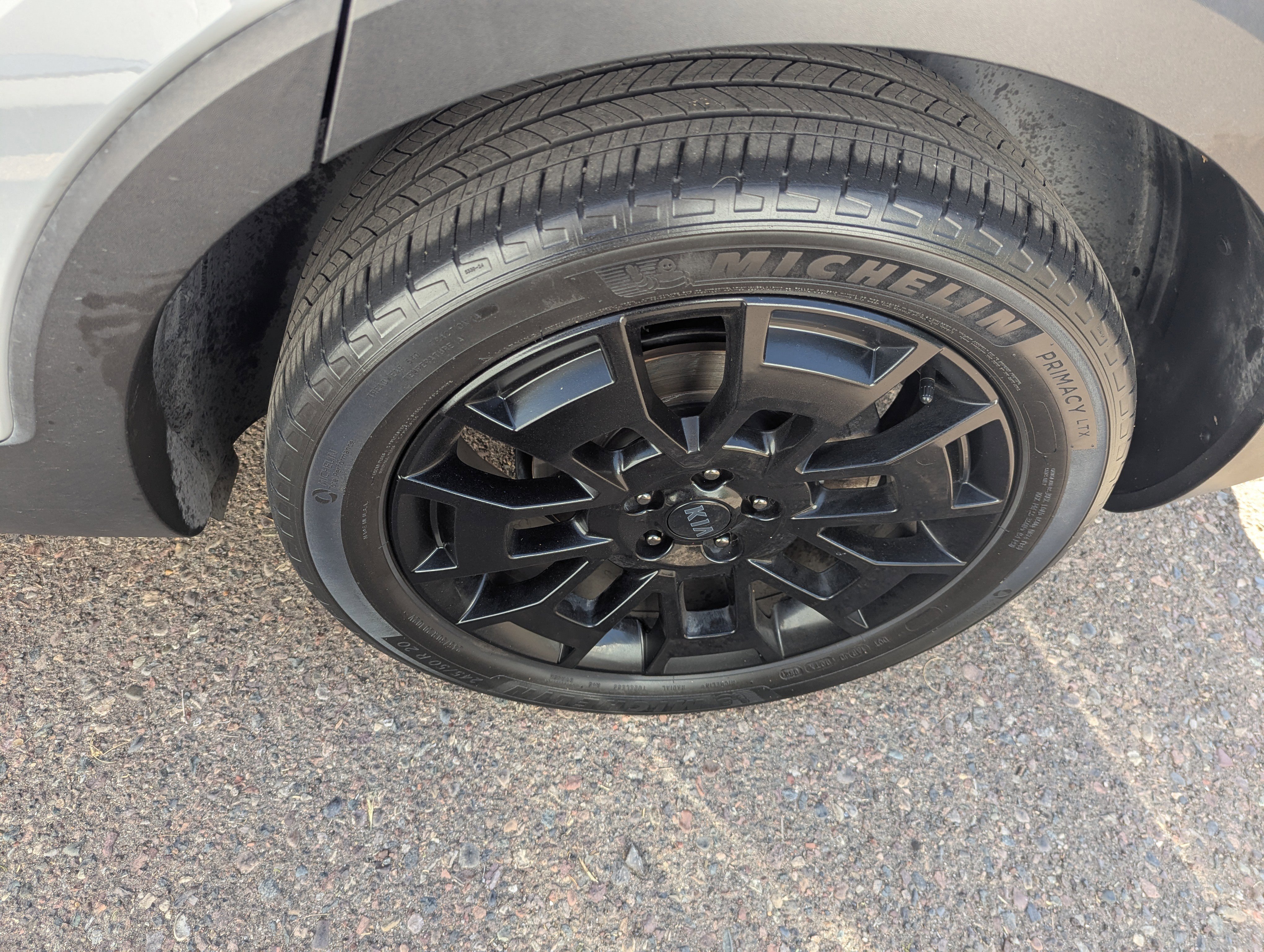 Used 2021 Kia Telluride EX w/ EX Premium Package image 14