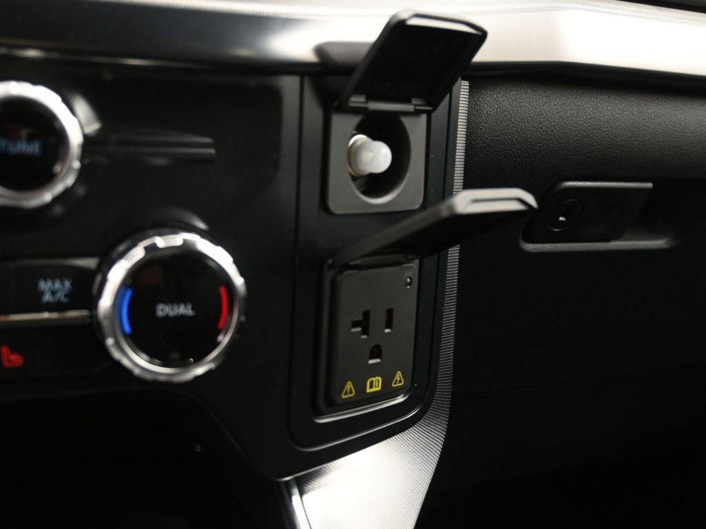 New 2025 Ford F150 Platinum w/ Equipment Group 702A High image 17