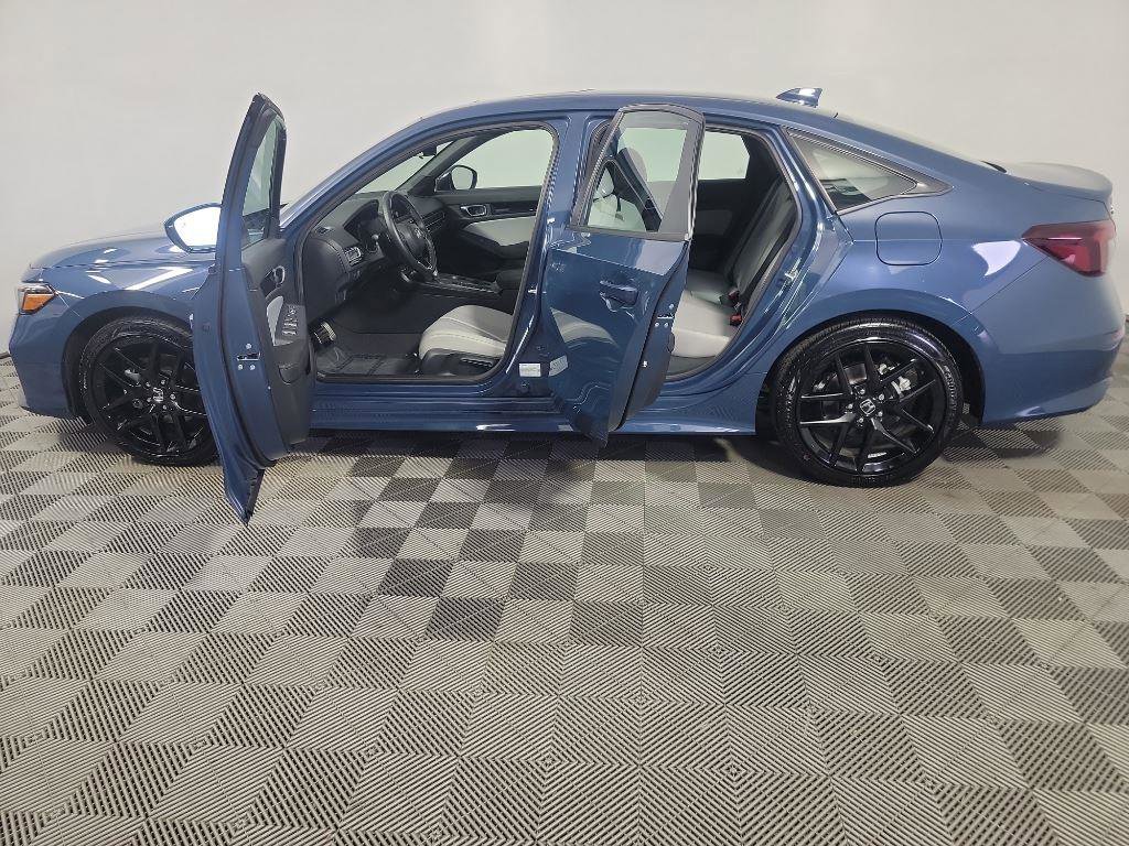 Certified 2025 Honda Civic Sport image 15