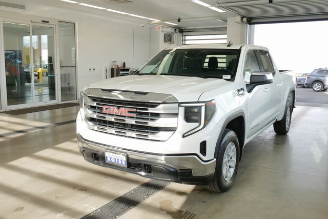 Used 2024 GMC Sierra 1500 SLE image 3
