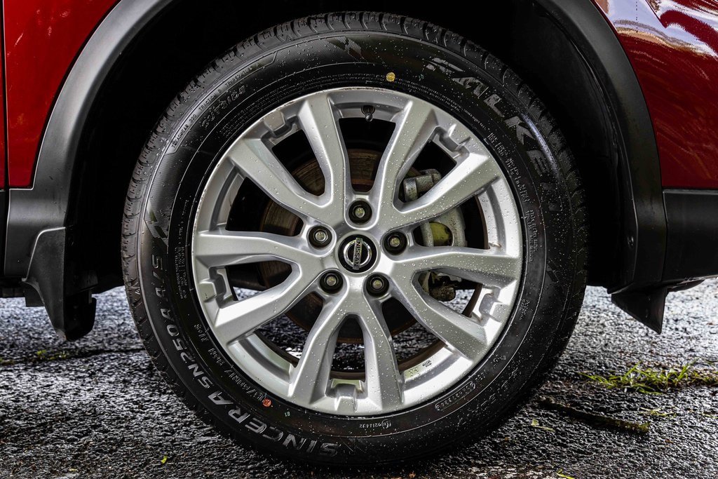 Certified 2022 Nissan Rogue Sport SV image 27