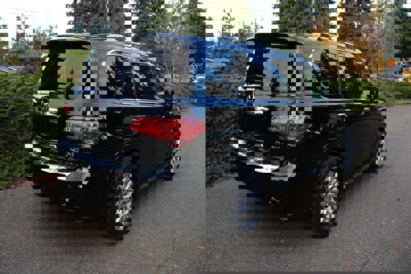 Used 2016 INFINITI QX80 4WD image 3