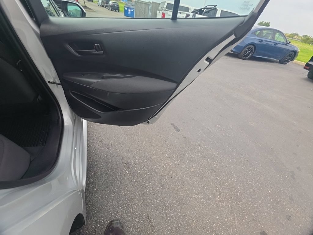 Used 2024 Toyota Corolla LE FWD image 30