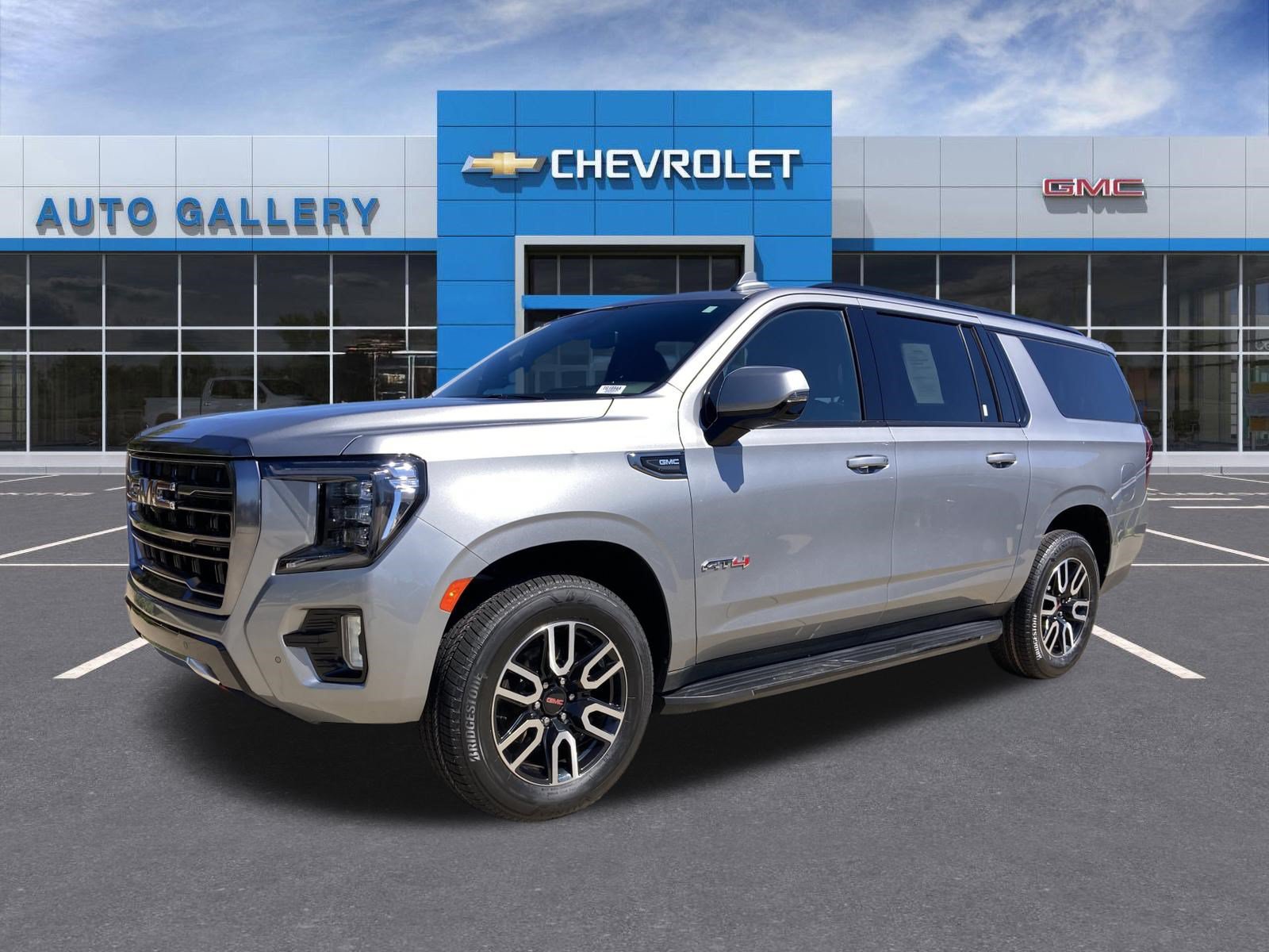 Certified 2024 GMC Yukon XL AT4 w/ Technology Package AWD/4WD image 1