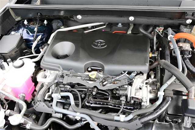 Used 2021 Toyota RAV4 XLE w/ Convenience Package image 10