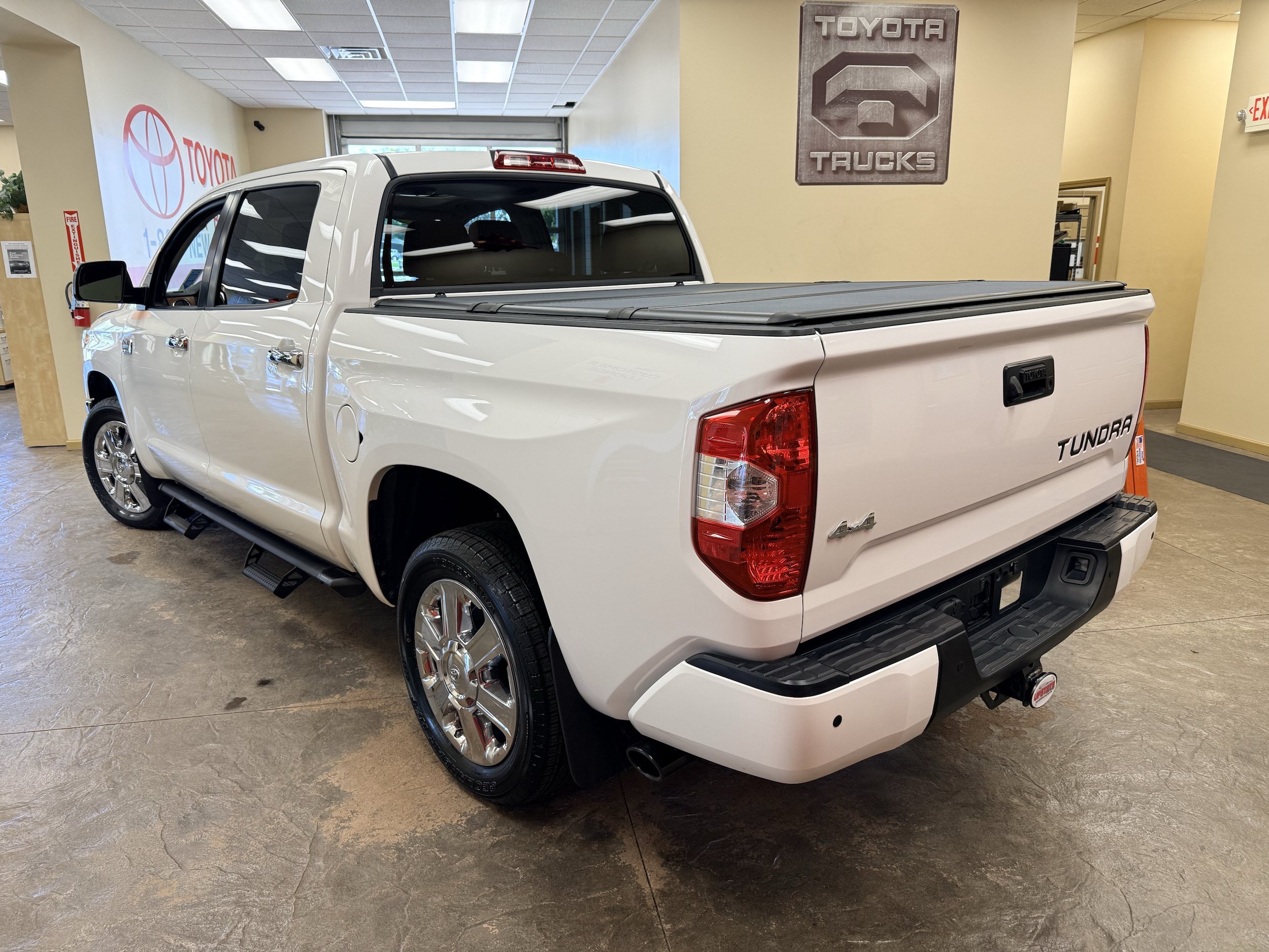 Used 2019 Toyota Tundra 1794 Edition AWD/4WD image 15