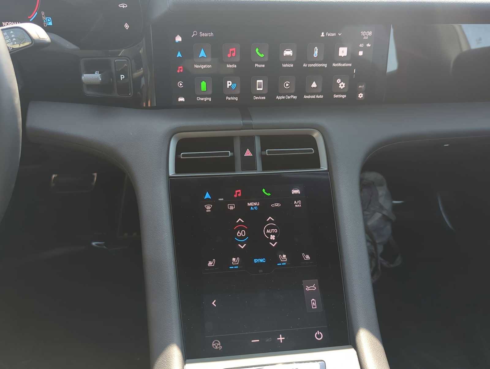 Used 2025 Porsche Taycan image 28