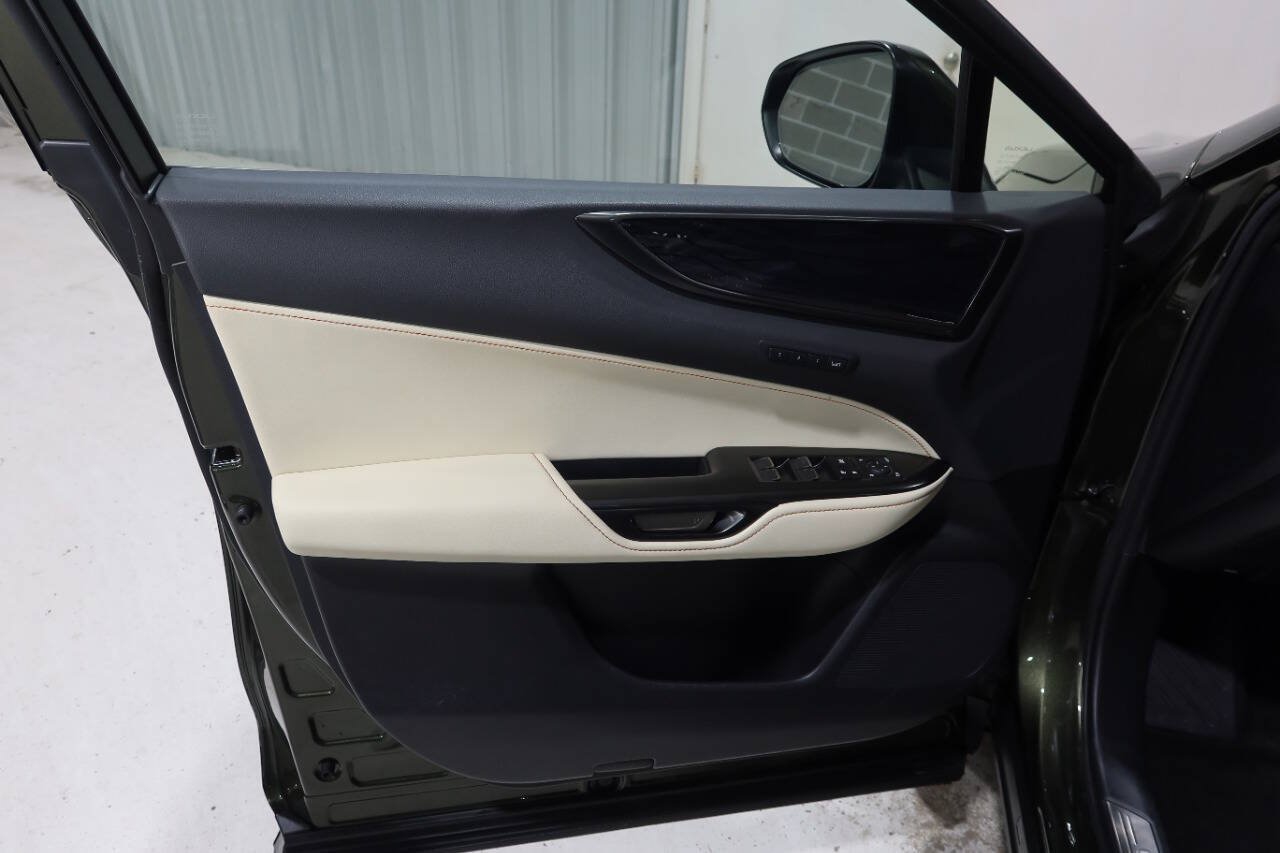 Used 2024 Lexus NX 350h AWD image 32