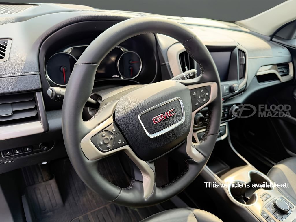 Used 2024 GMC Terrain Denali w/ Denali Premium Package image 10