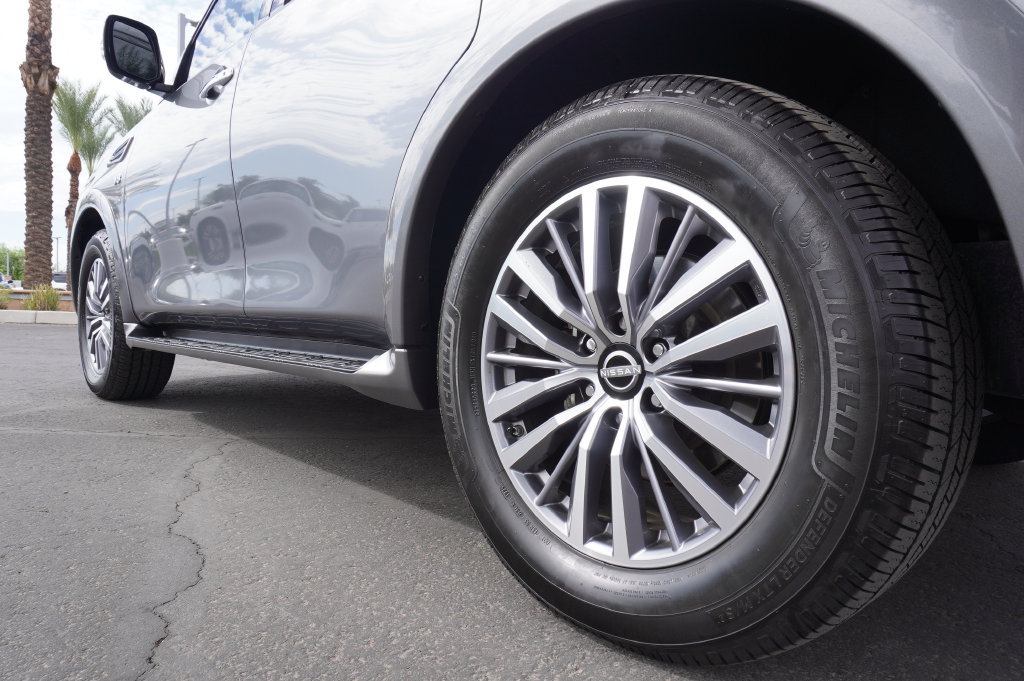 Certified 2022 Nissan Armada SV w/ SV Appearance Package RWD image 6