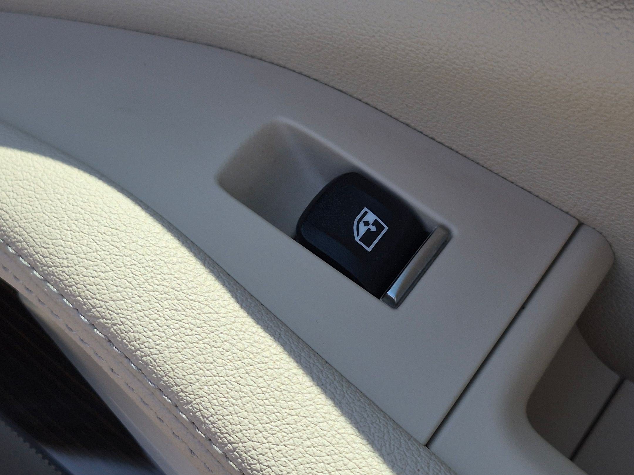 Used 2020 BMW X5 sDrive40i w/ Premium Package RWD image 39