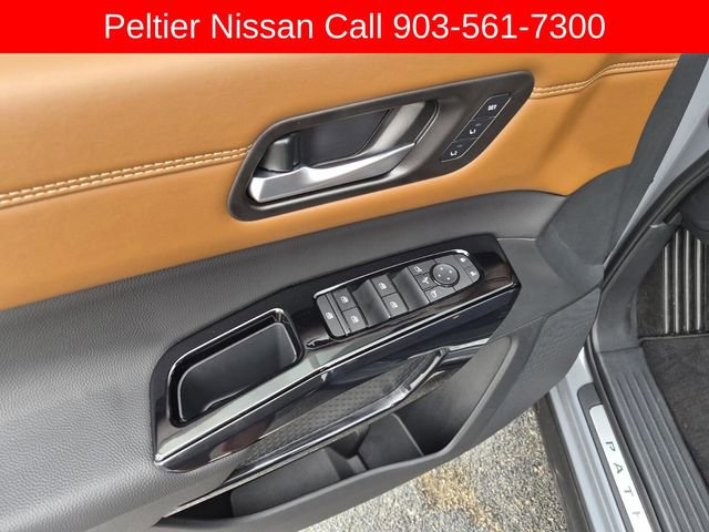 Used 2026 Nissan Pathfinder Platinum w/ Cargo Package AWD/4WD image 24