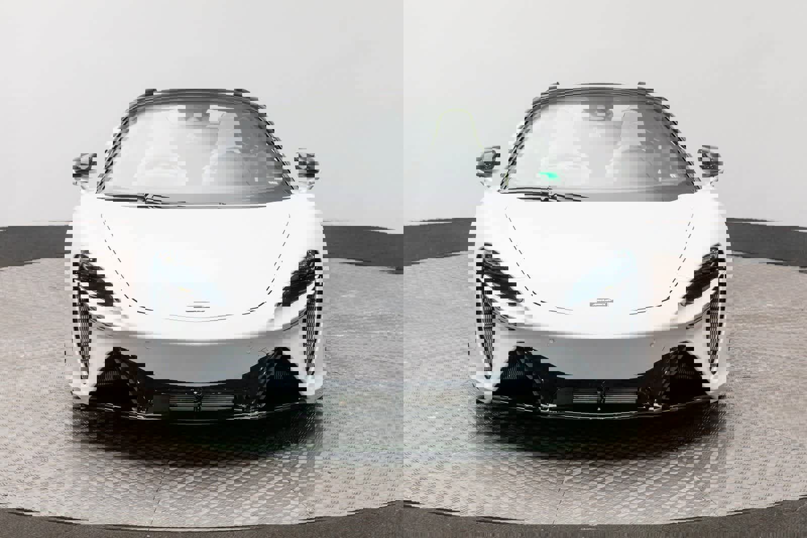 New 2026 McLaren Artura image 6