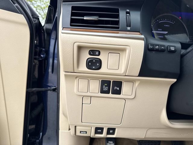 Used 2015 Lexus ES 300h w/ Navigation System Package FWD image 31