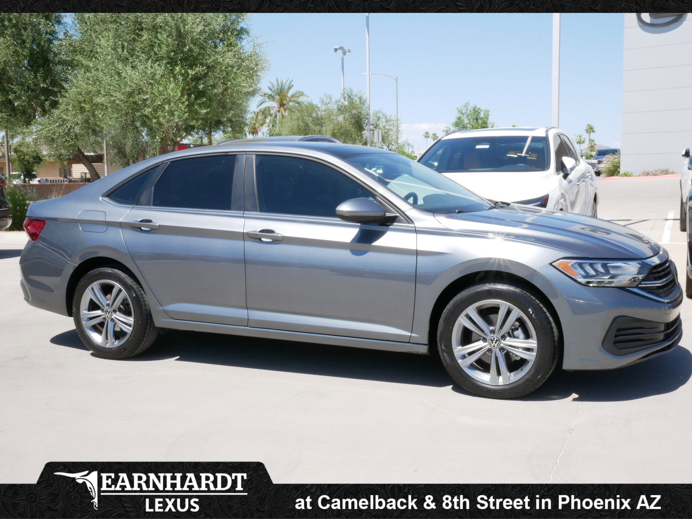 Used 2024 Volkswagen Jetta SE w/ Panoramic Sunroof Package image 13