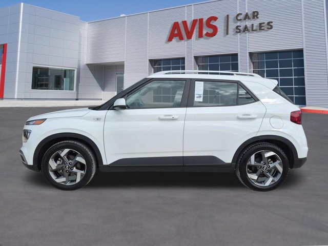 Used 2025 Hyundai Venue SEL FWD image 8