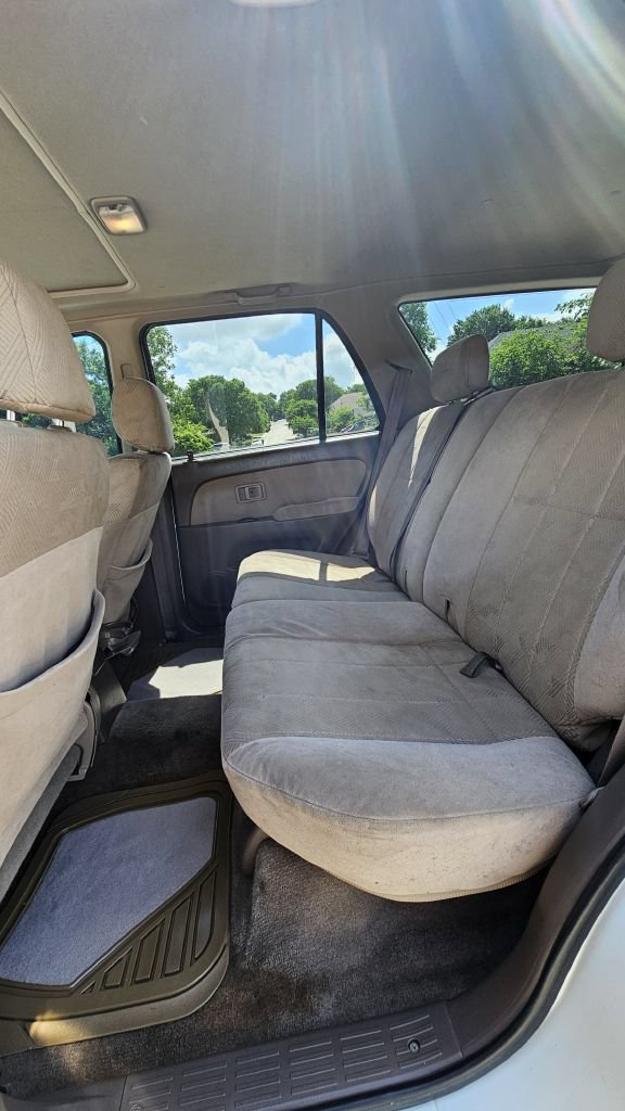 Used 2001 Toyota 4Runner SR5 w/ Upgrade Value Pkg 1 RWD image 7