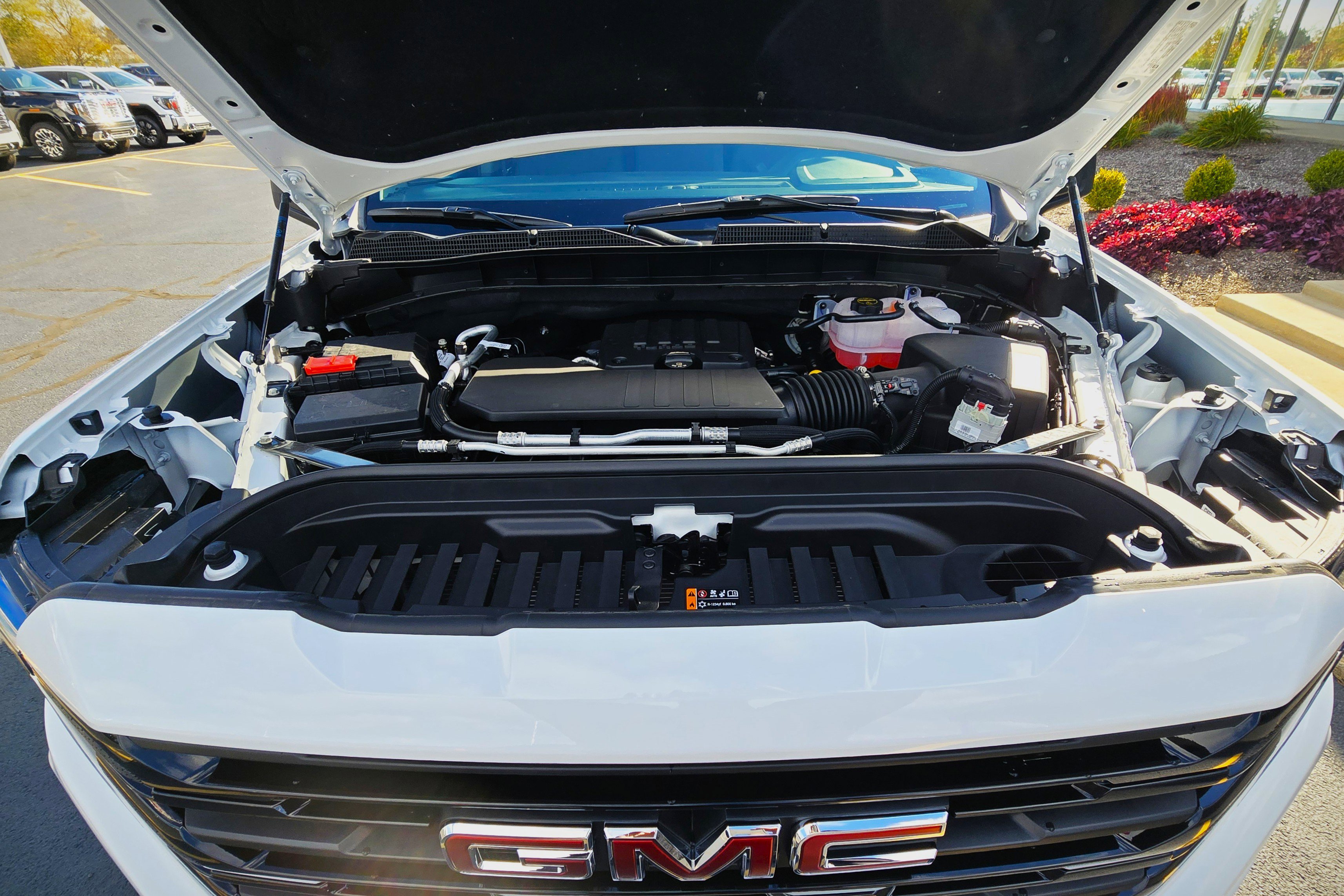 New 2026 GMC Sierra 1500 Elevation image 3