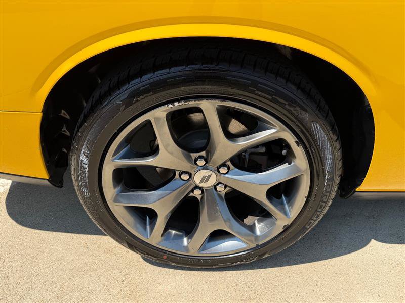 Used 2017 Dodge Challenger SXT RWD image 22