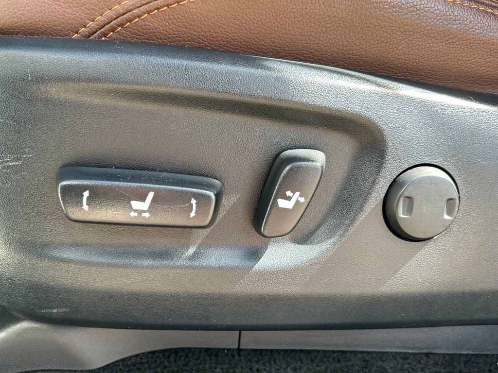 Used 2023 Toyota 4Runner Limited image 17