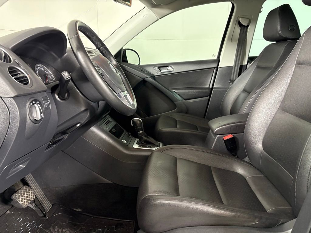 Used 2017 Volkswagen Tiguan Wolfsburg Edition image 20
