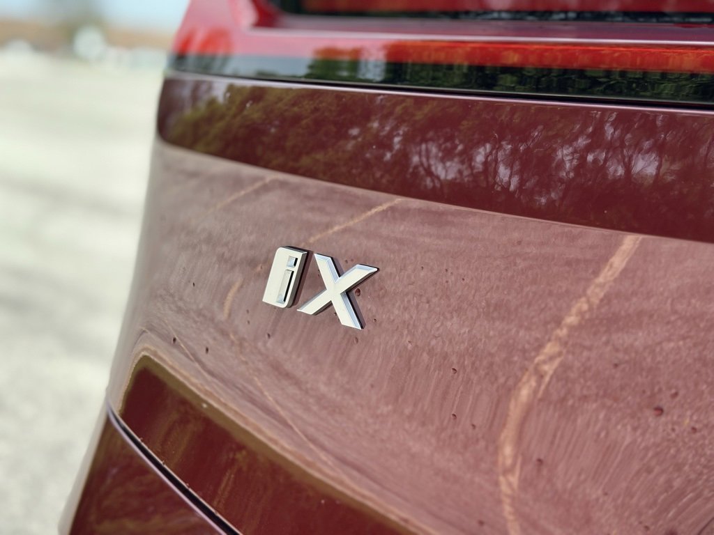 New 2026 BMW iX xDrive60 image 12