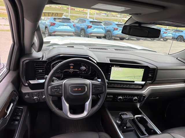 Used 2025 GMC Sierra 1500 SLT w/ SLT Premium Plus Package AWD/4WD image 15