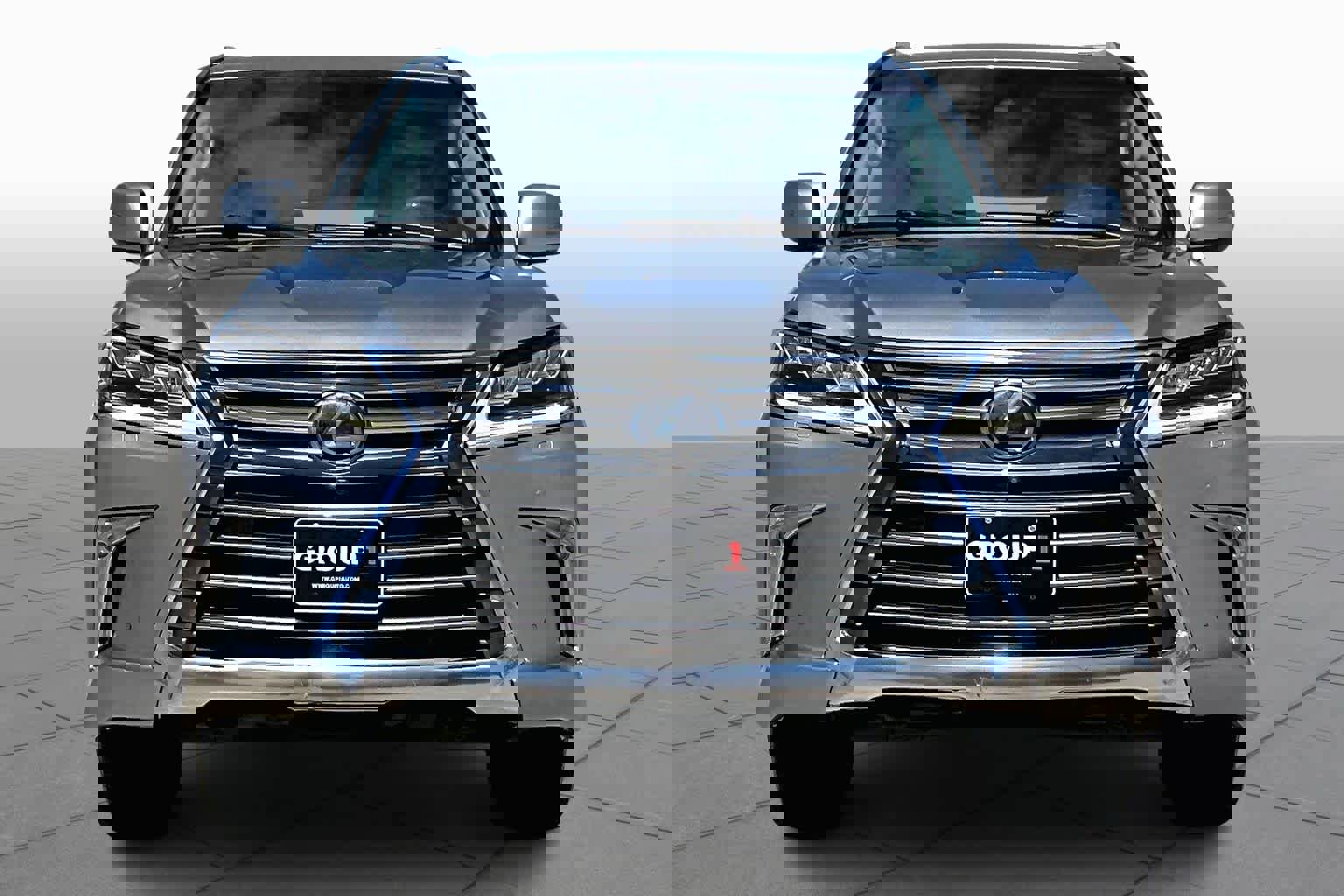 Used 2019 Lexus LX 570 4WD w/ Luxury Package image 4