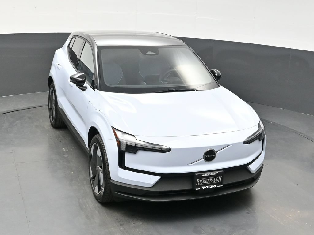 New 2026 Volvo EX30 Plus w/ Climate Package RWD image 17