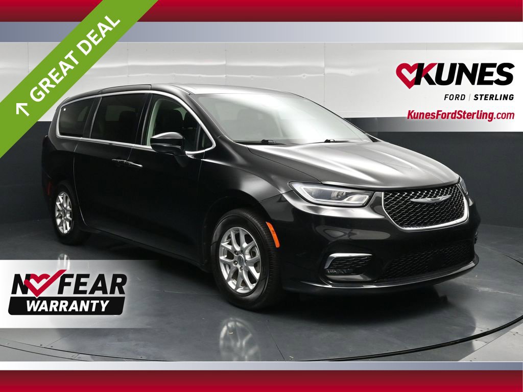 Used 2024 Chrysler Pacifica Touring-L