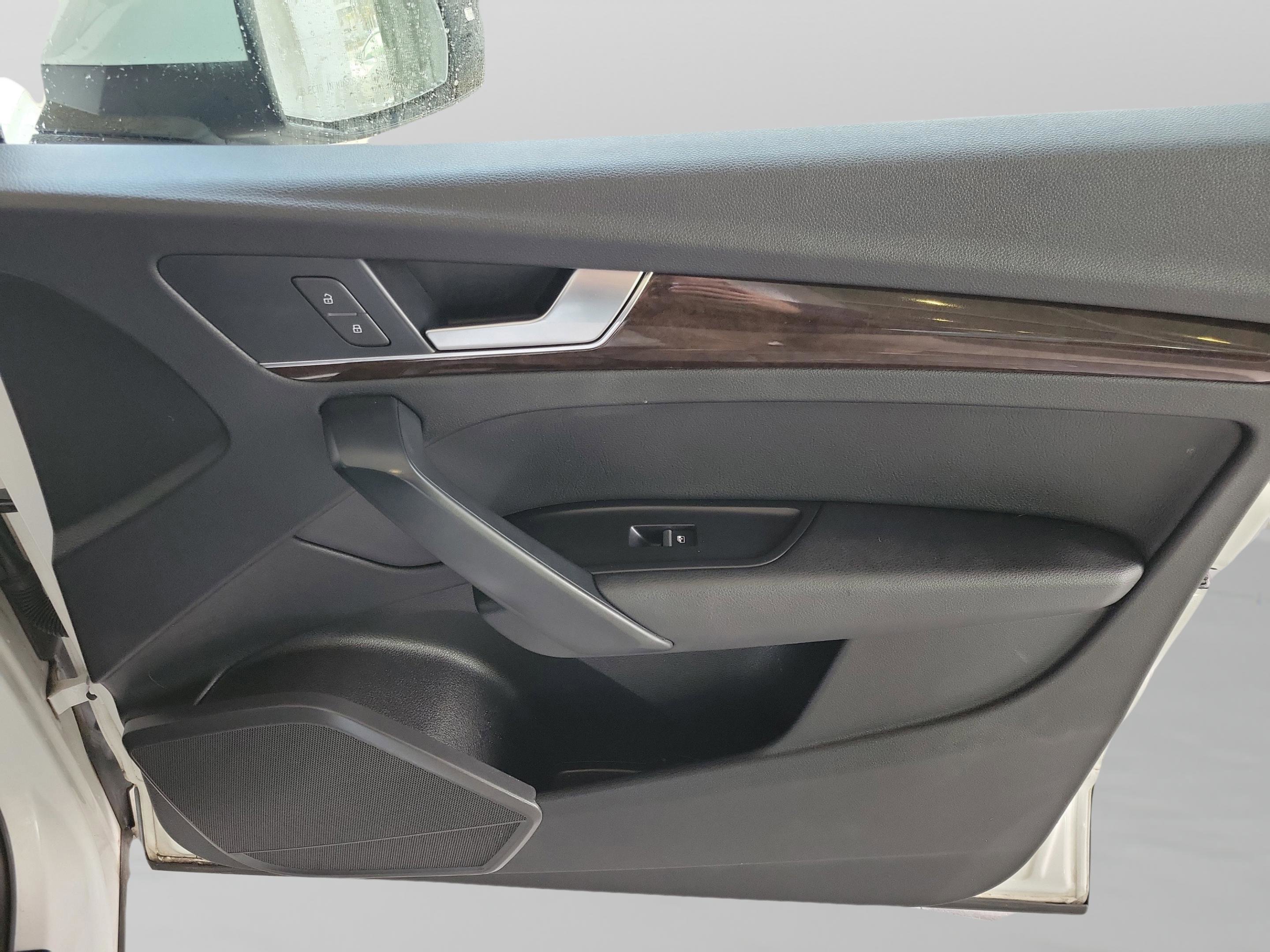 Used 2018 Audi Q5 2.0T Premium image 8