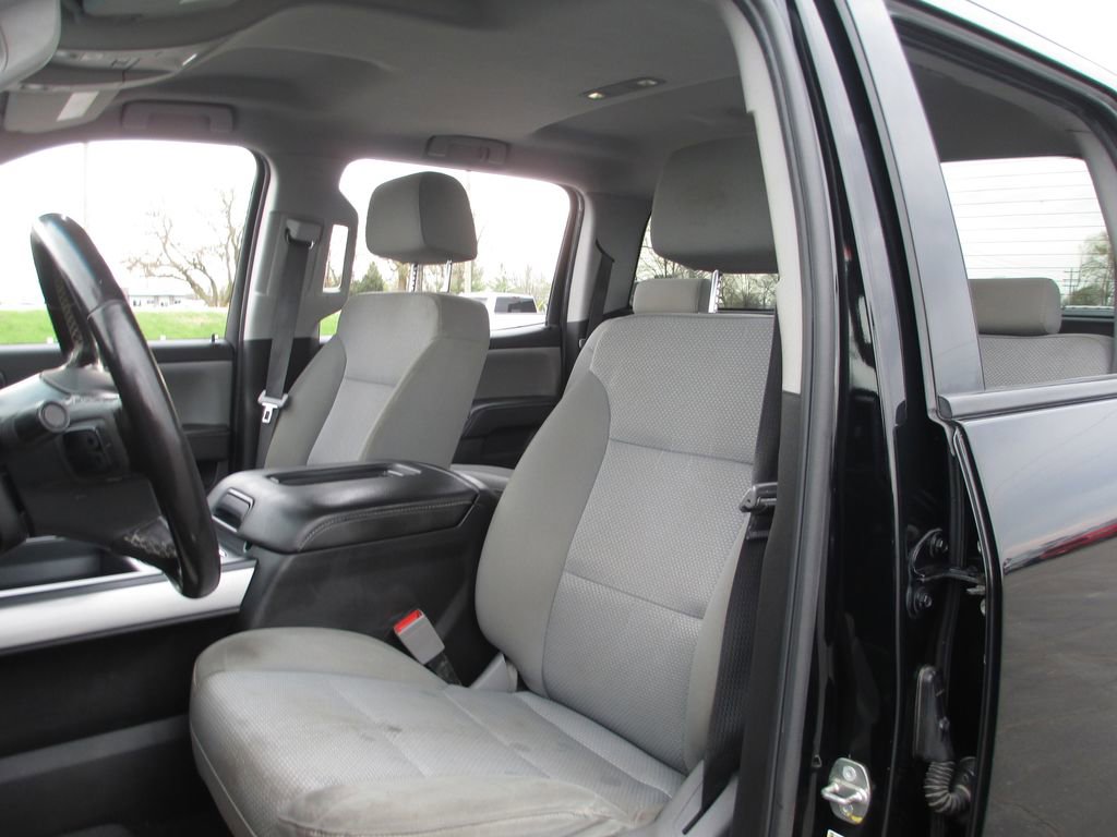 Used 2018 Chevrolet Silverado 2500 LT w/ Midnight Edition image 21