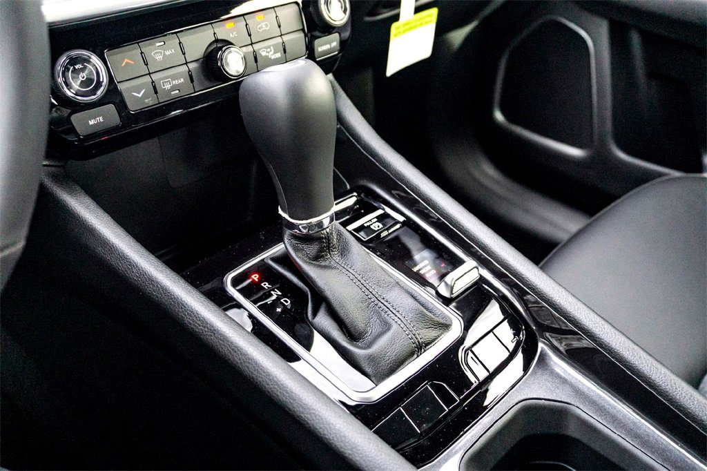 New 2026 Jeep Compass Latitude image 16