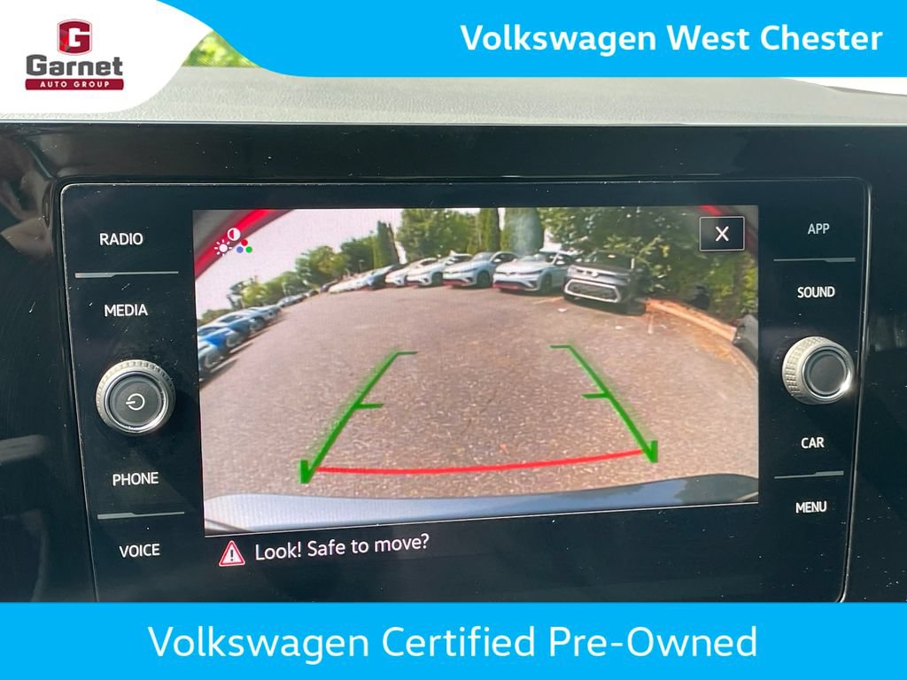 Certified 2025 Volkswagen Jetta SE w/ Black Wheel Package FWD image 25