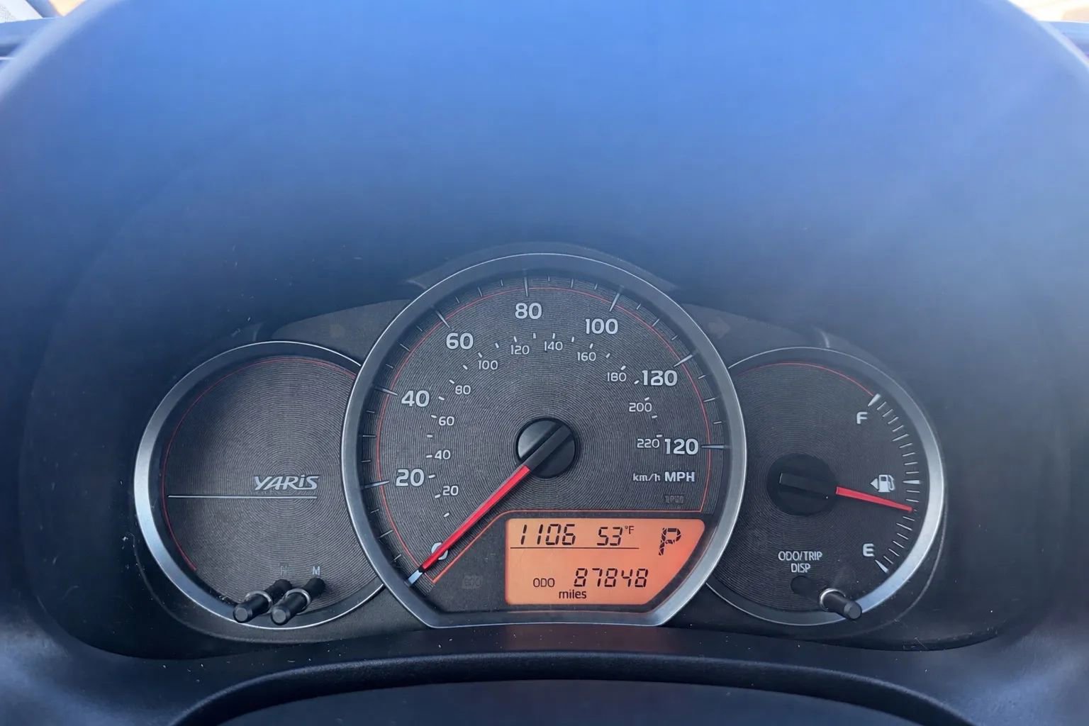 Used 2014 Toyota Yaris L image 19