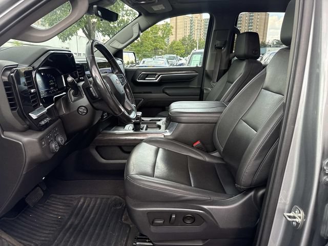 Used 2023 Chevrolet Silverado 1500 LTZ w/ LTZ Premium Package AWD/4WD image 14