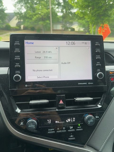 Used 2022 Toyota Camry XSE FWD image 14