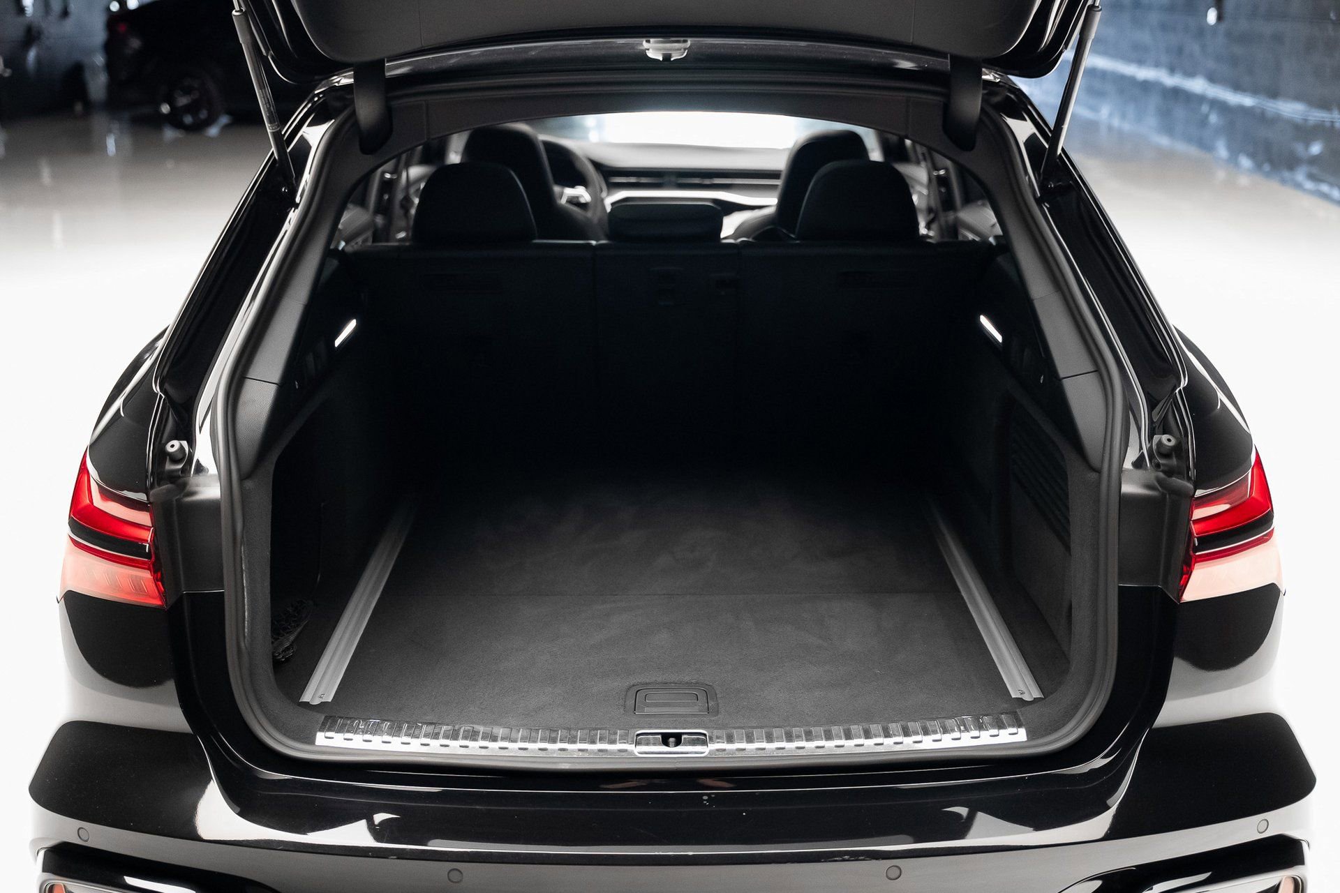 Used 2022 Audi RS 6 AWD/4WD image 70