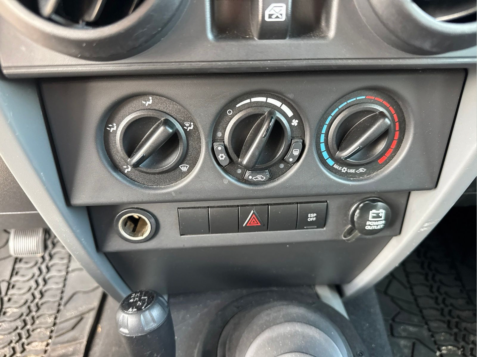 Used 2008 Jeep Wrangler Unlimited X AWD/4WD image 34