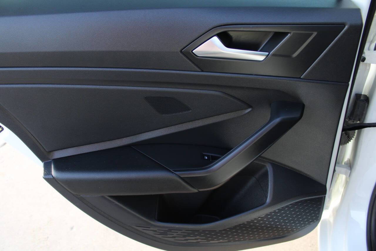 Used 2021 Volkswagen Jetta S image 9