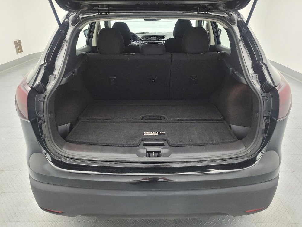 Used 2019 Nissan Rogue Sport S w/ Appearance Package FWD image 29