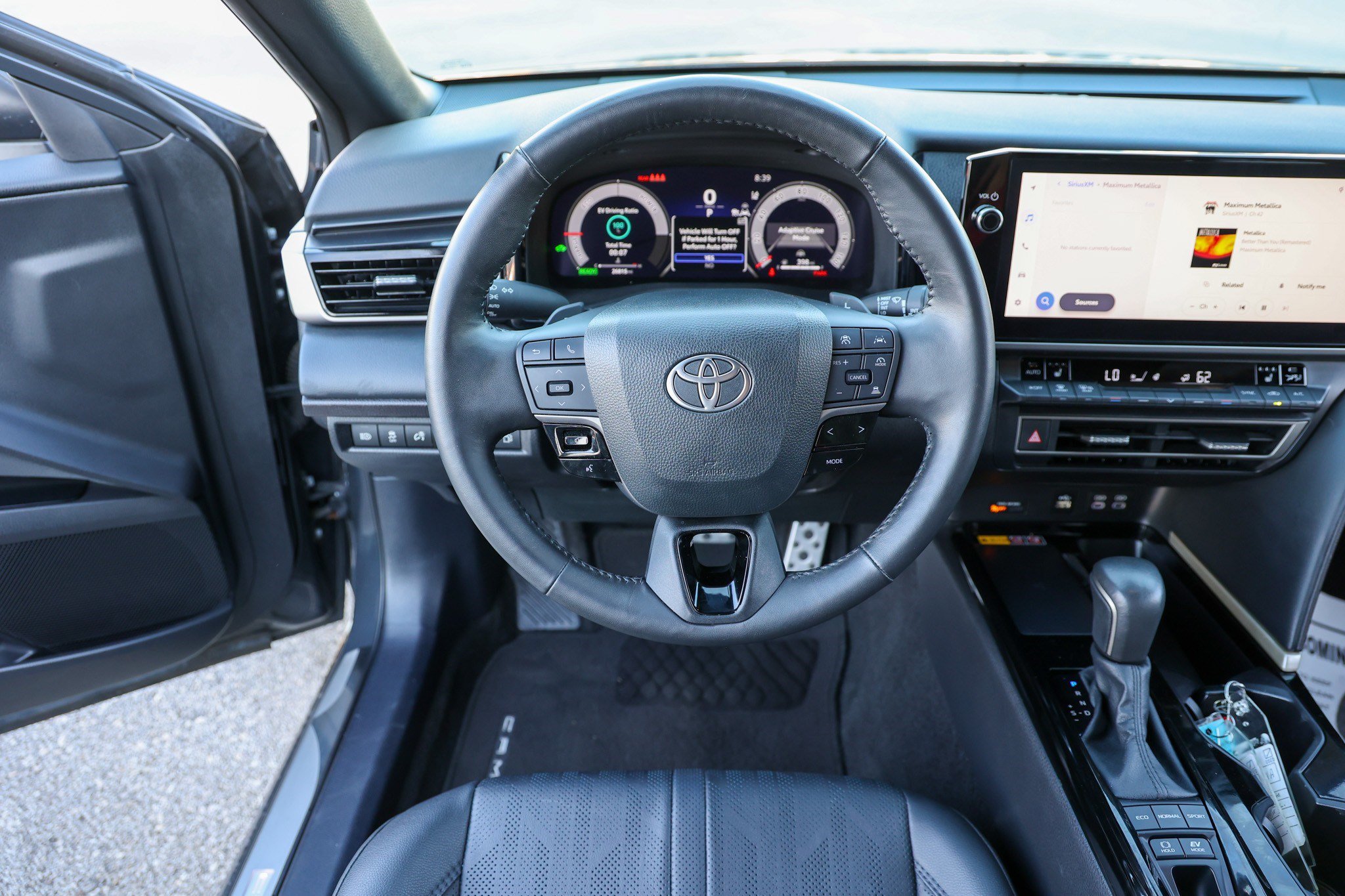 Used 2025 Toyota Camry XSE FWD image 46