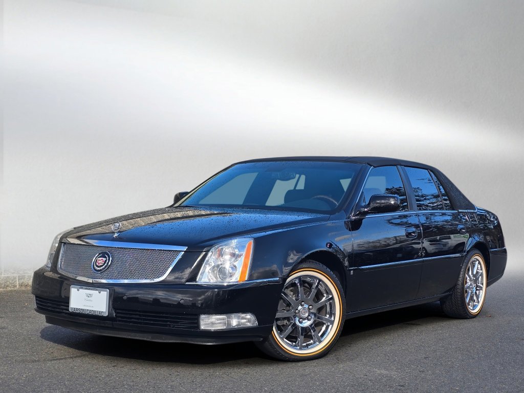 Used 2007 Cadillac DTS Performance image 1