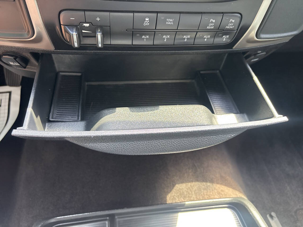 Used 2017 RAM 2500 SLT w/ Snow Chief Group AWD/4WD image 41