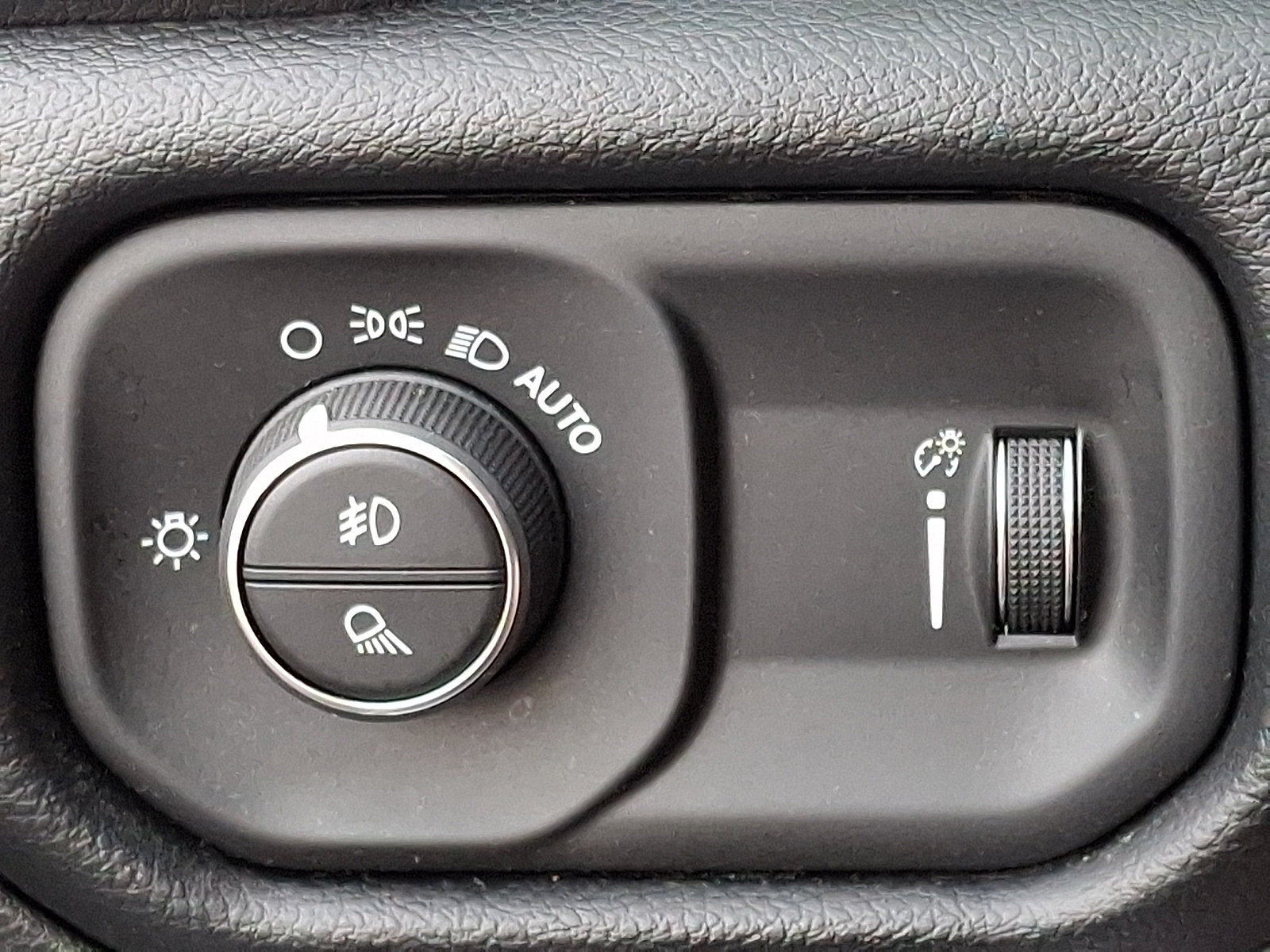 Used 2022 RAM 1500 Big Horn AWD/4WD image 27