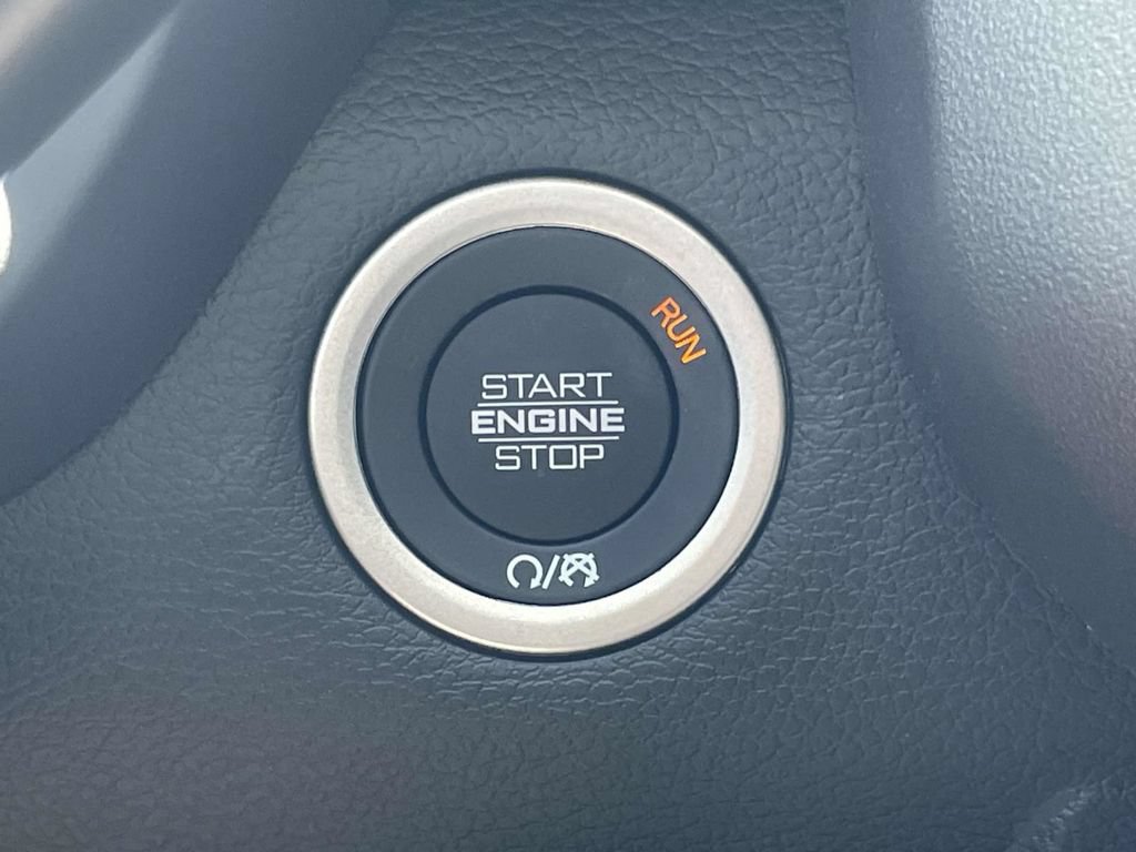New 2026 RAM 2500 Laramie AWD/4WD image 34