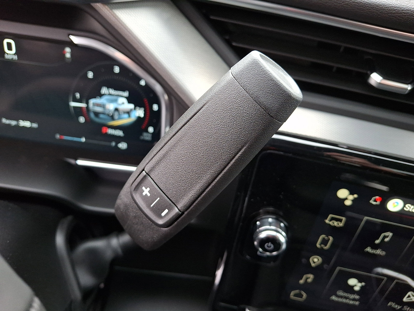 New 2026 GMC Sierra 2500 Denali w/ Denali Reserve Package image 17